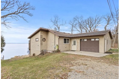 N527 Haight Rd, Fort Atkinson, WI 53538