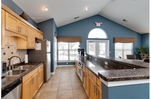 848 Birchwood Tr, Sun Prairie, WI 53590