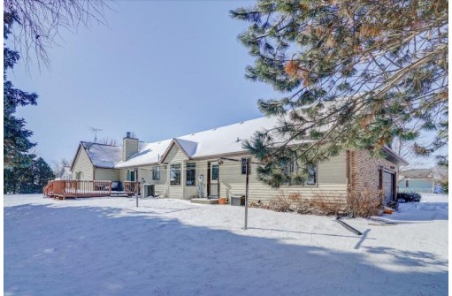 1000 Eric Ln, Waunakee, WI 53597