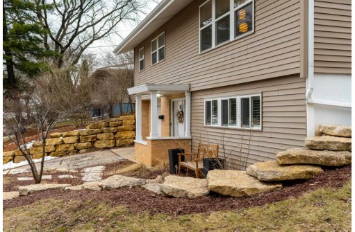 626 S Segoe Road, Madison, WI 53711-1023