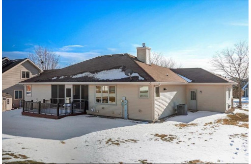 1812 Tyrol Terrace, Mount Horeb, WI 53572