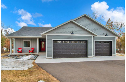 494 St Andrews Tr, Nekoosa, WI 54457