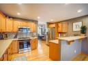 6612 Longhorn Ln, Sun Prairie, WI 53590