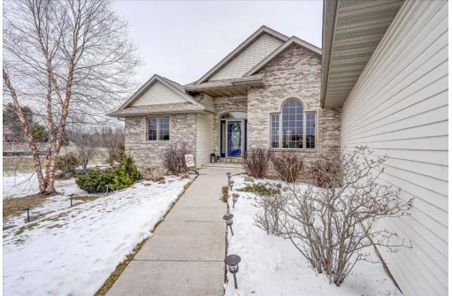 6612 Longhorn Ln, Sun Prairie, WI 53590