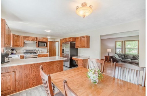 9 Park Crest Court, Madison, WI 53711