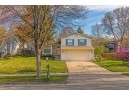 606 Diving Hawk Tr, Madison, WI 53713