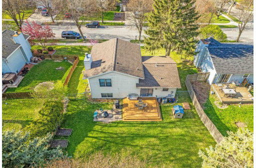 606 Diving Hawk Tr, Madison, WI 53713