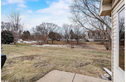 718 Saukdale Way, Madison, WI 53717