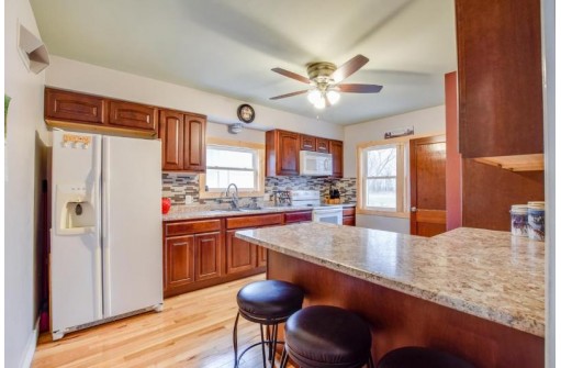 610 S Whitewater Ave, Jefferson, WI 53549