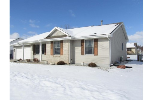 3743 Sandhill Drive, Janesville, WI 53546