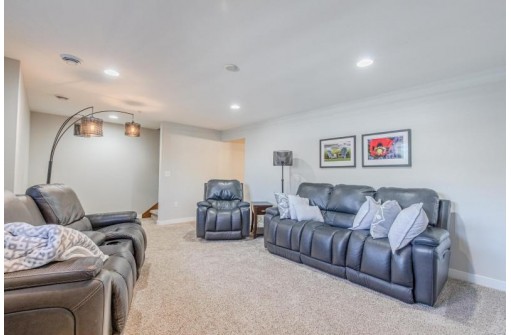 1460 Smithfield Drive, Sun Prairie, WI 53590