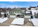 5881 Woodland Dr, Waunakee, WI 53597