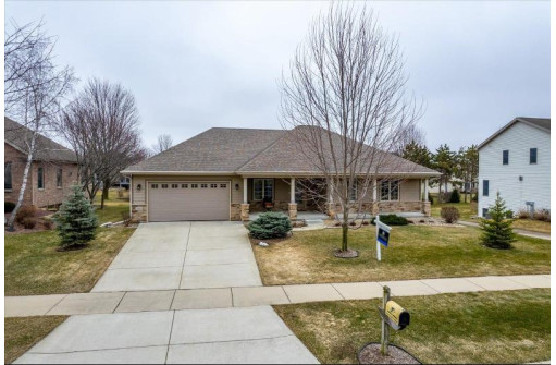 2806 Hollyhock Street, Fitchburg, WI 53711