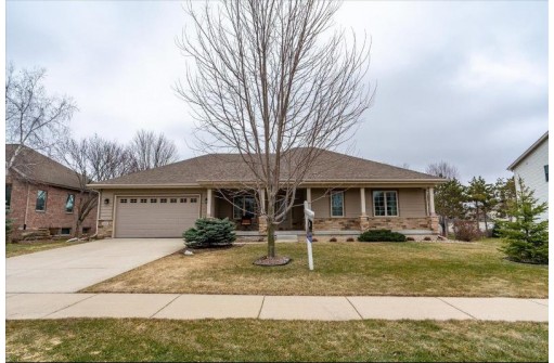 2806 Hollyhock Street, Fitchburg, WI 53711