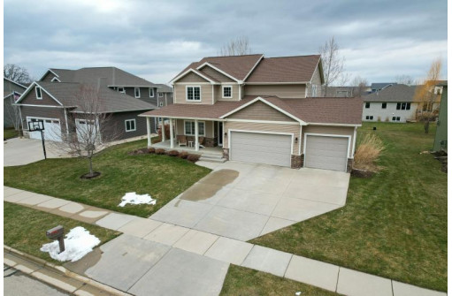 633 Prairie Grass Rd, Oregon, WI 53575