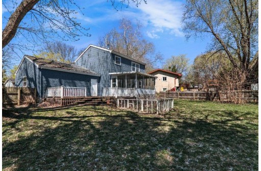 1409 Lucy Ln, Madison, WI 53711