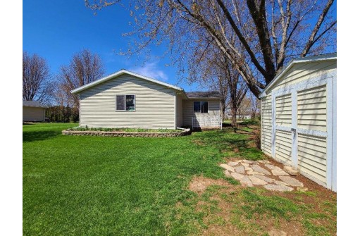 6698 Charlie Grimm Road, Windsor, WI 53598