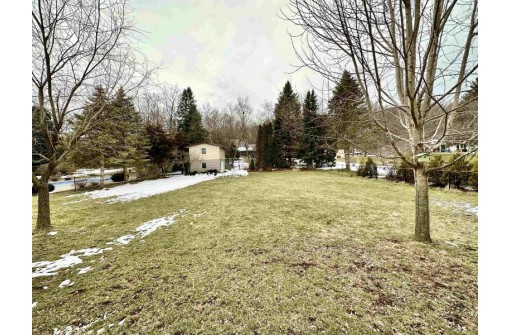 5104 Valley Dr, McFarland, WI 53558