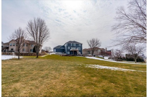 910 Lexington Way, Waunakee, WI 53597