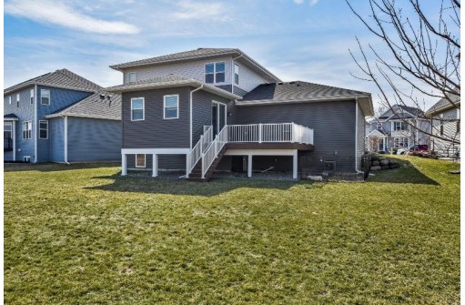 1421 Thoreau Dr, Sun Prairie, WI 53590