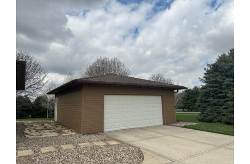 7613 Conifer Court, DeForest, WI 53532