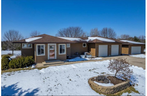 7613 Conifer Court, DeForest, WI 53532