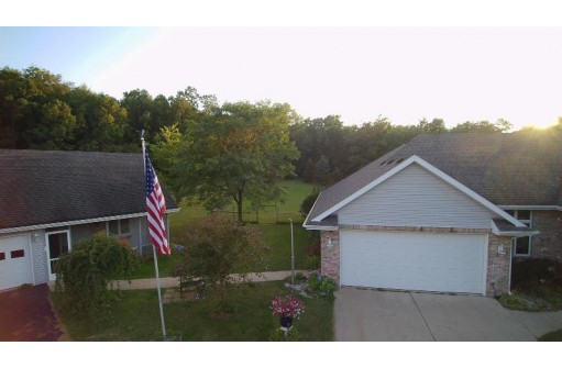 W3369 Buffalo Hills Road, Pardeeville, WI 53954