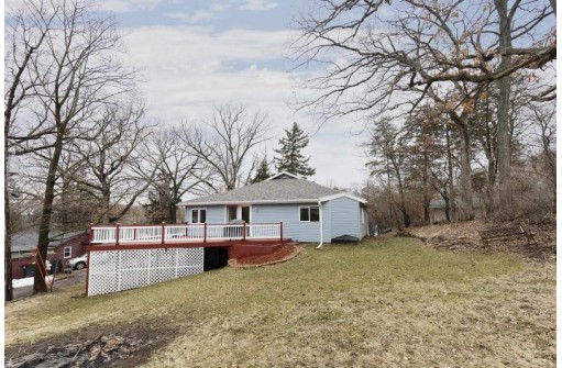 W9354 Oakland Road, Cambridge, WI 53523