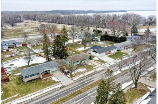 6218 Lakeview Blvd, Middleton, WI 53562