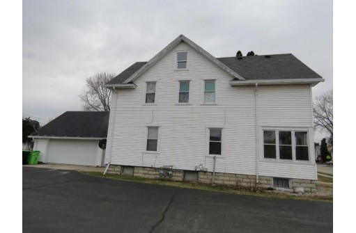 499 W Main St, Waupun, WI 53963-1822