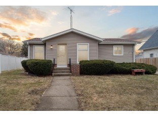 5 N Grand Ave Deerfield, WI 53531