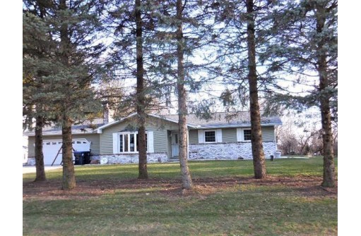 W8777 Eagle Rd, Beaver Dam, WI 53916