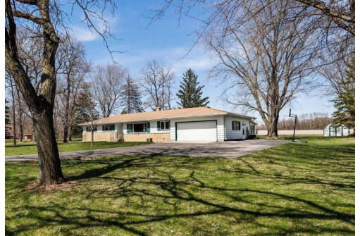 784 Hwy 51, Stoughton, WI 53589