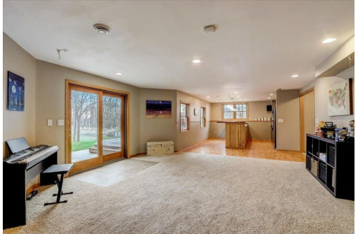 1486 Hammond Road, Edgerton, WI 53534