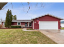 2229 N Sumac Dr, Janesville, WI 53545