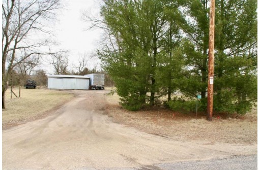 10435 Old Y Rd, Mazomanie, WI 53560