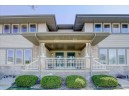 1537 Smithfield Dr, Sun Prairie, WI 53590