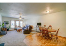 1537 Smithfield Dr, Sun Prairie, WI 53590