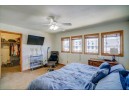 1537 Smithfield Dr, Sun Prairie, WI 53590