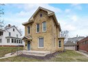 207 W Franklin St, Portage, WI 53901