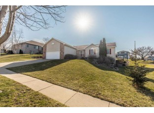 613 Lucky Trail Mount Horeb, WI 53572