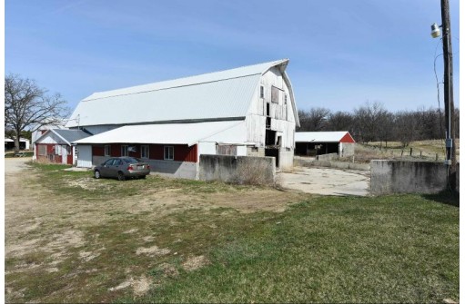 12000 W Hwy 14, Evansville, WI 53536