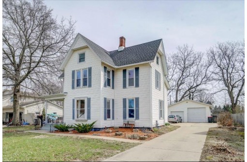 450 S 2nd Street, Evansville, WI 53536