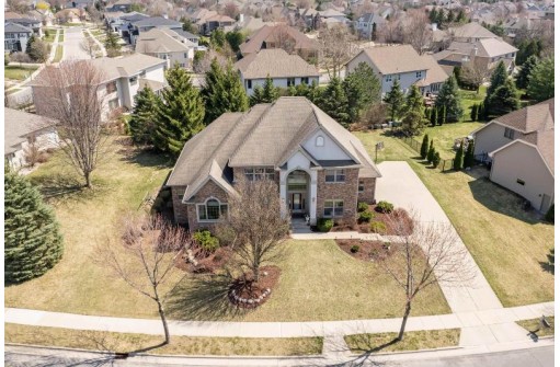 1017 Winding Way, Middleton, WI 53562