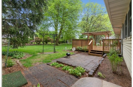 5713 Crabapple Lane, Madison, WI 53711