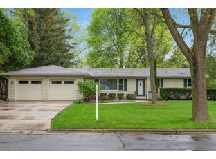 5713 Crabapple Lane Madison, WI 53711