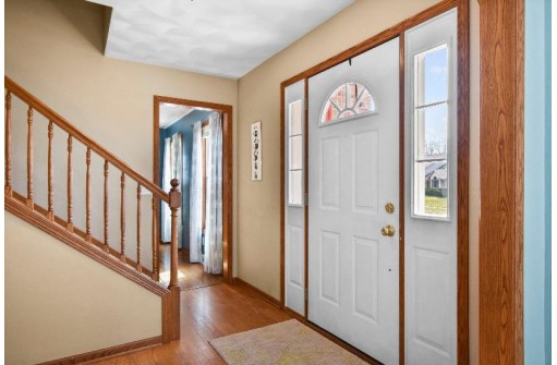 1822 St Albert The Great Drive, Sun Prairie, WI 53590