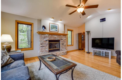 W9209 Forested Rd, Cambridge, WI 53523