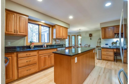 W9209 Forested Rd, Cambridge, WI 53523