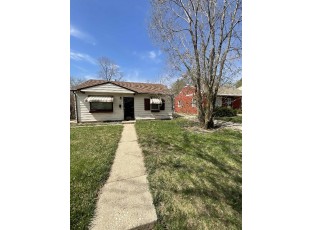 5063 N 50th St Milwaukee, WI 53218